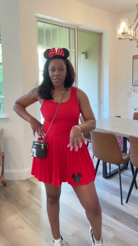 Post 2 by ｡ 𝒯𝑒𝓁𝒾𝒸𝒾𝒶 𝐸𝓁𝓁𝑒 ｡ on TikTok (video)