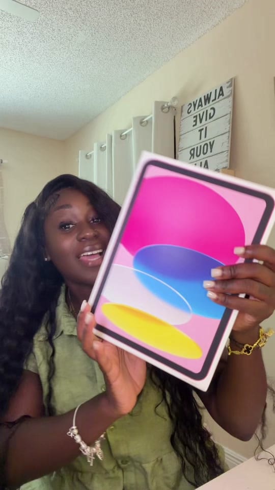 Post 1 by Ro Lyss ♡ on TikTok (video)