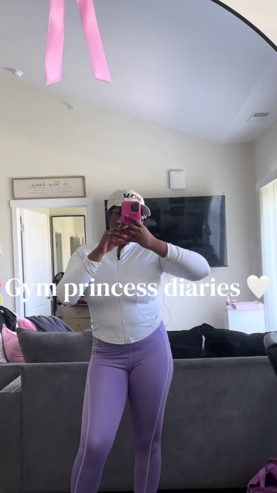 Post 3 by Sadé on TikTok (video)