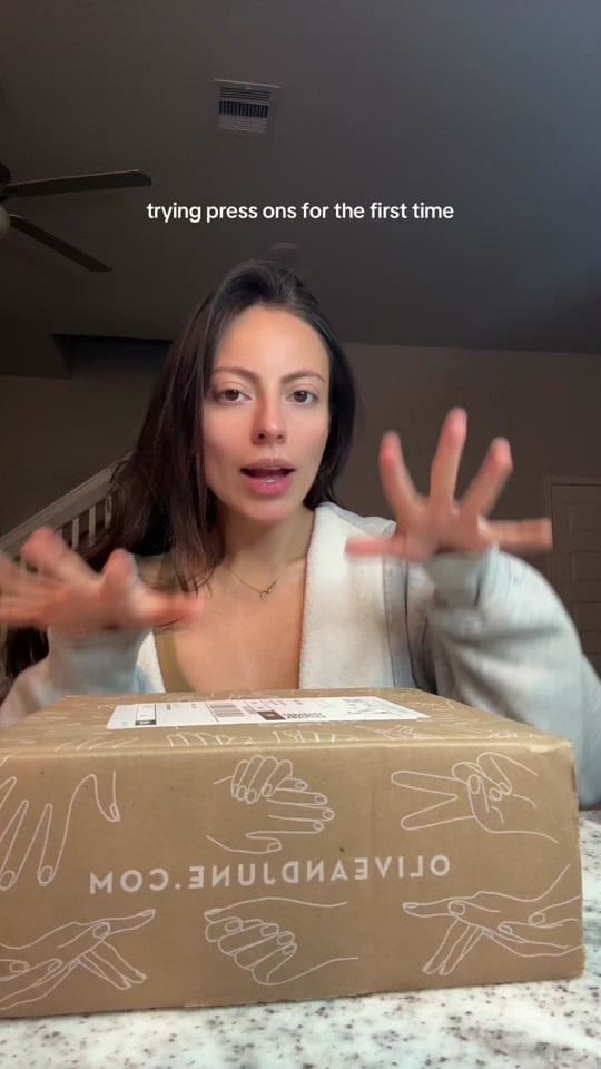 Post 5 by esme on TikTok (video)