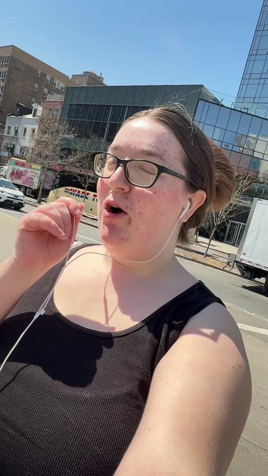Post 4 by Sydney Elizabeth on TikTok (video)