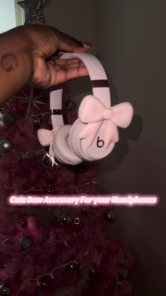 Post 8 by Gabby🦋 | Content Creator on TikTok (video)