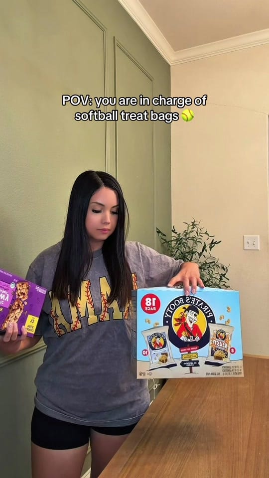 Post 7 by Vanessa on TikTok (video)