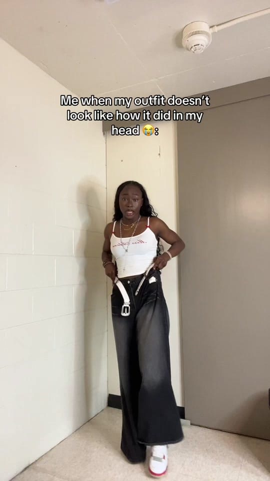 Post 9 by Ria :) on TikTok (video)