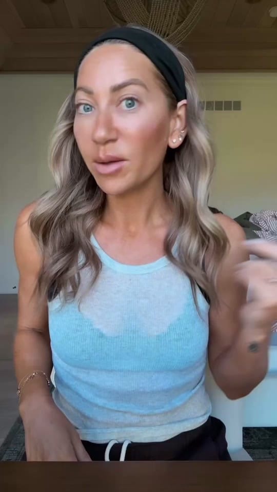 Post 2 by 40+ fashion on TikTok (video)