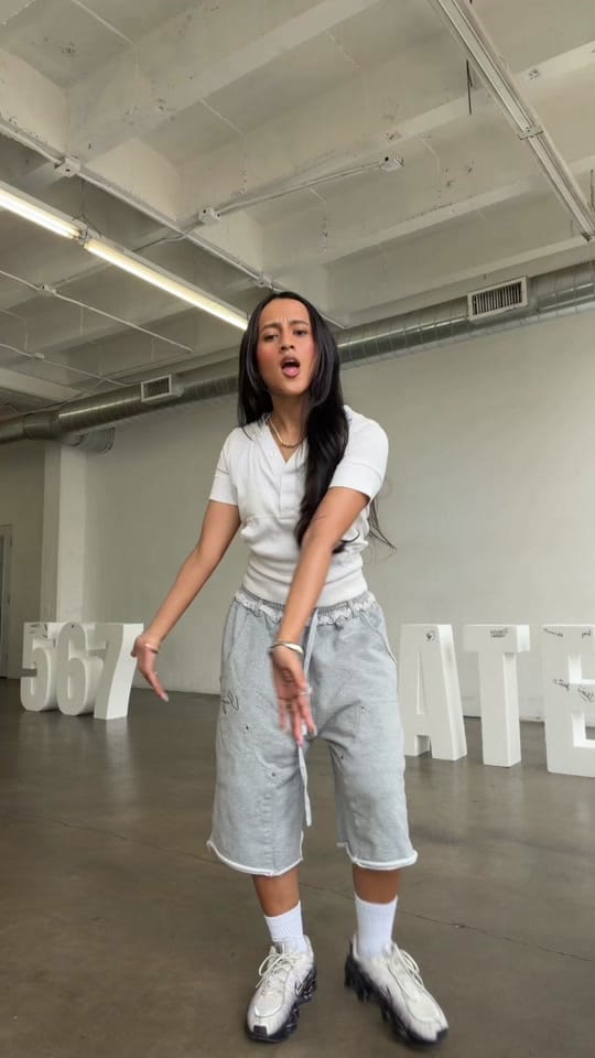Post 7 by angelina 🩵 on TikTok (video)