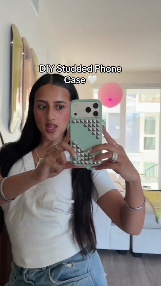Post 3 by angelina 🩵 on TikTok (video)
