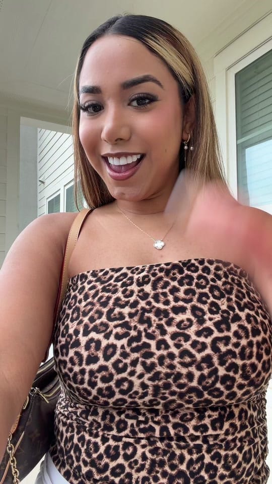 Post 1 by Ariannys Coronel on TikTok (video)