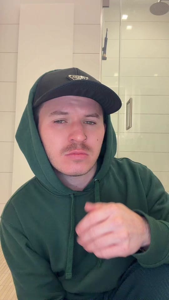 Post 6 by Waviest Davey on TikTok (video)