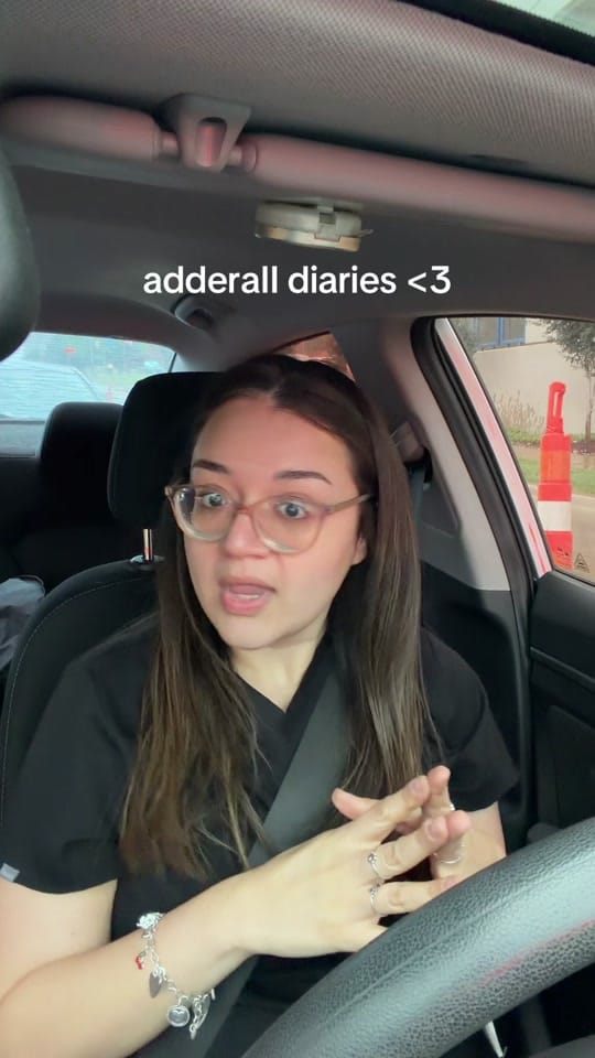 Post 4 by Mariana | UGC ✨ on TikTok (video)