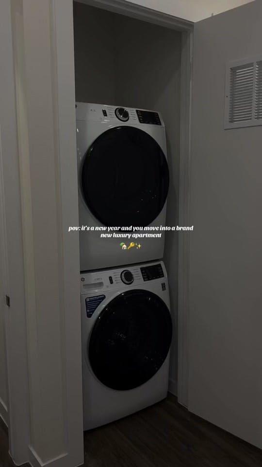 Post 2 by Carra on TikTok (video)
