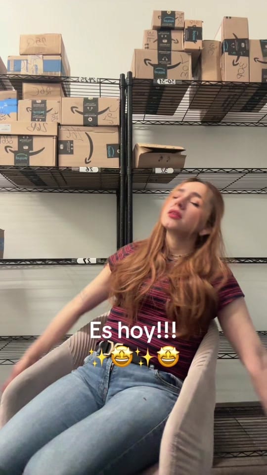 Post 2 by Diana on TikTok (video)