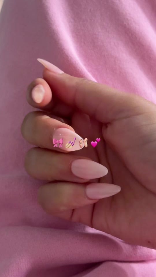 Post 5 by Bika on TikTok (video)