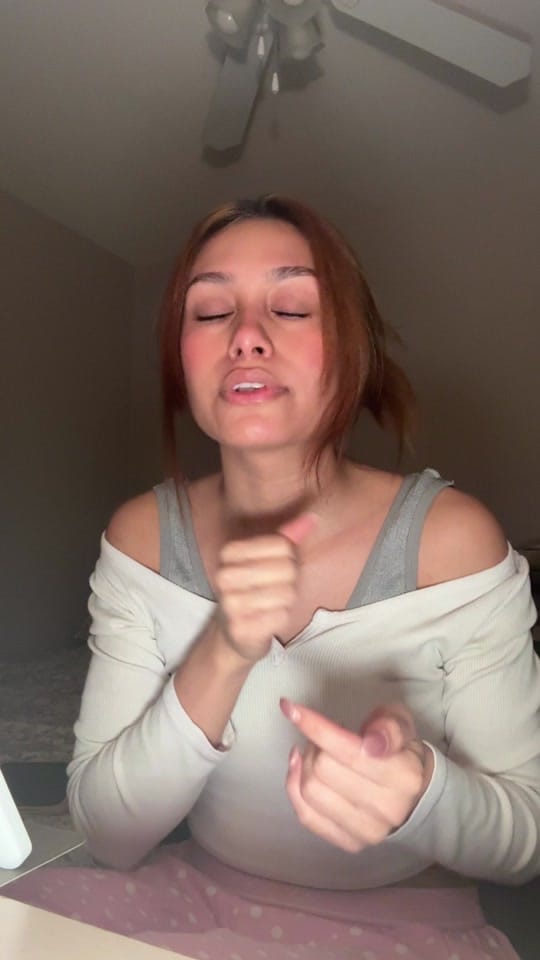 Post 4 by VALERIA SARAI on TikTok (video)