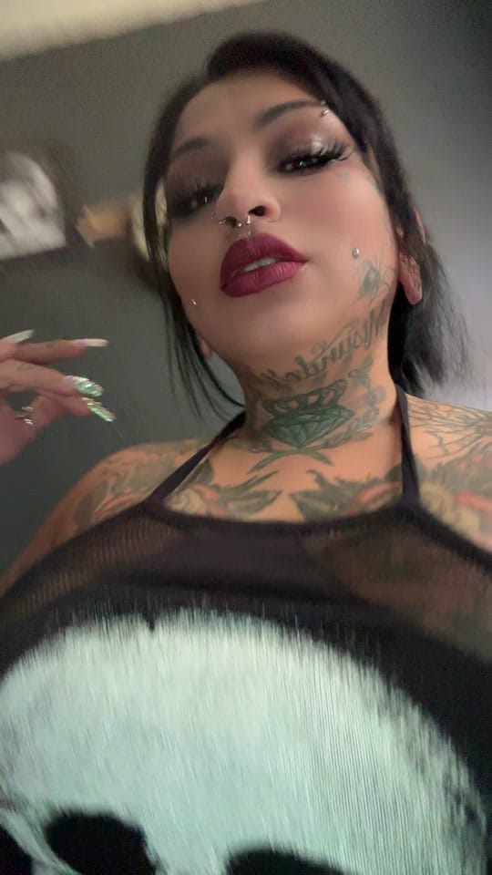 Post 5 by 𖤐ᴍɪssᴄʜᴇʟʟᴇɪɴᴋᴇᴅ𖤐 on TikTok (video)