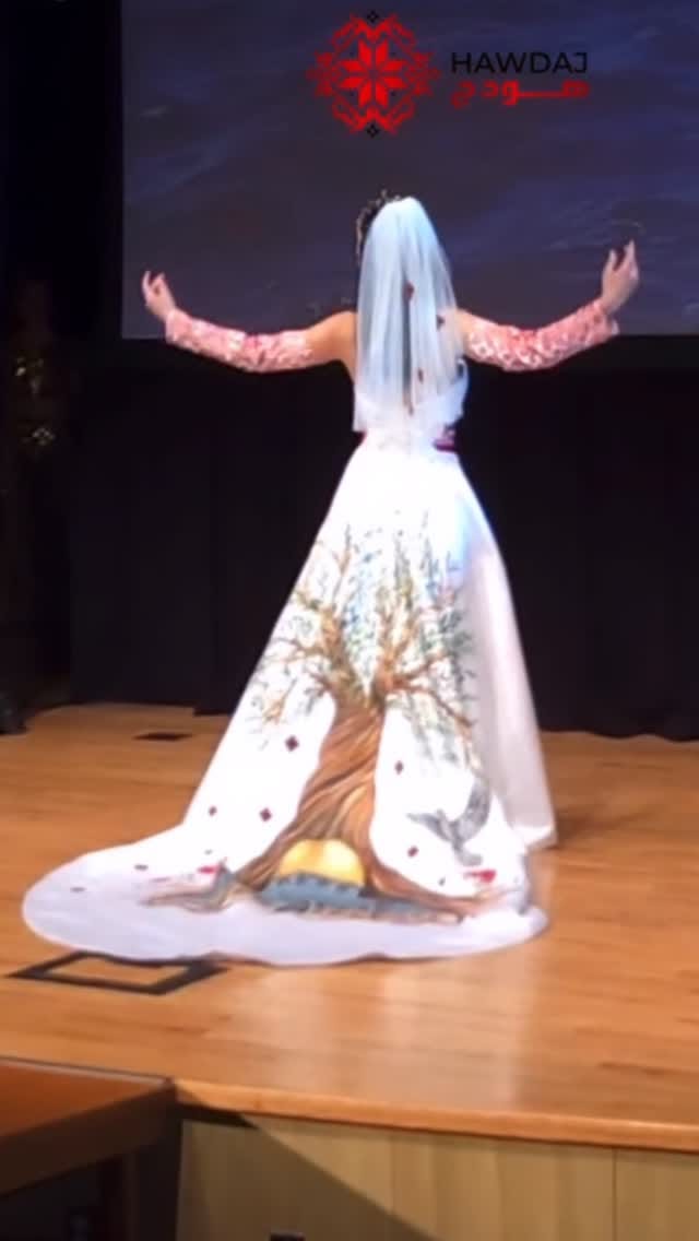 Post 6 by Jessica Young on Instagram (video)