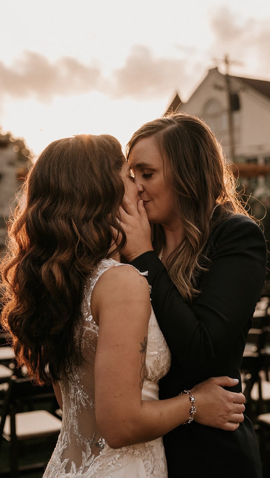Post 8 by Kaelyn & Veronica on Instagram (video)