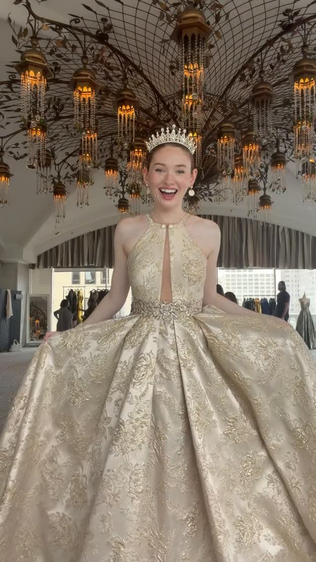 Post 4 by Sarah Gullixson on Instagram (video)