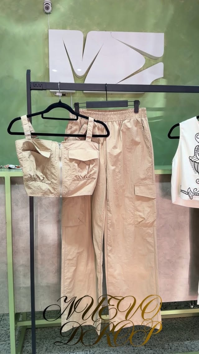Post 5 by Me shop on Instagram (video)