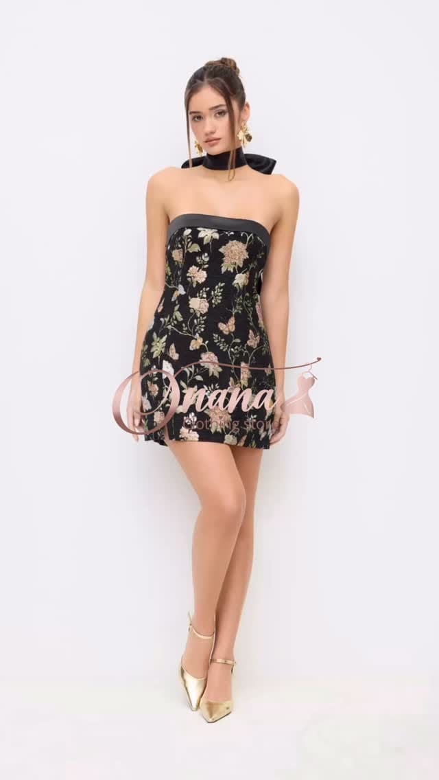 Post 6 by Onana | Womenswear on Instagram (video)