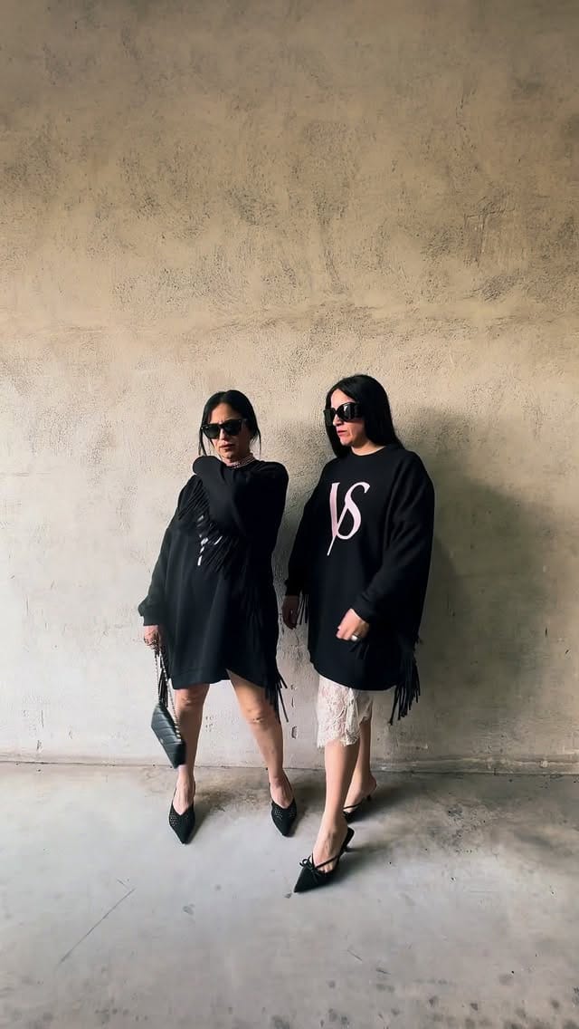 Post 2 by ❤️Victoria&Stella🌟 on Instagram (video)