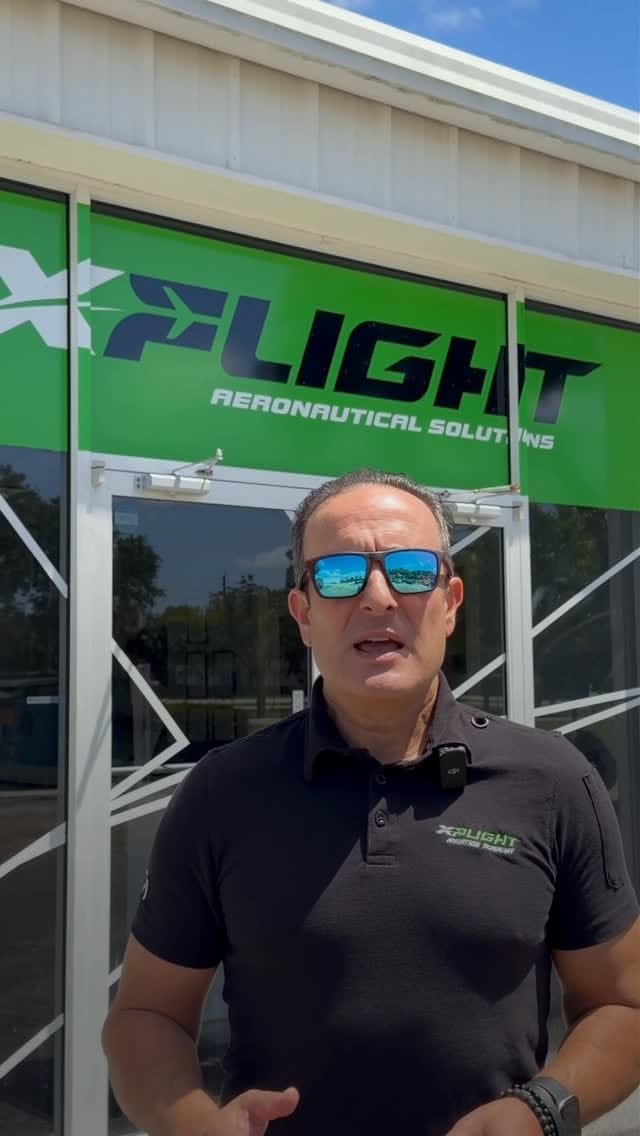 Post 10 by XFLIGHT - Academia aeronáutica on Instagram (video)
