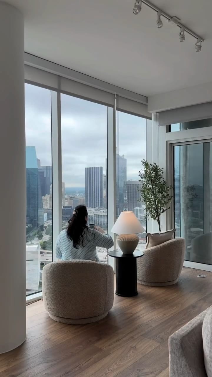 Post 4 by Juliet Martini on Instagram (video)