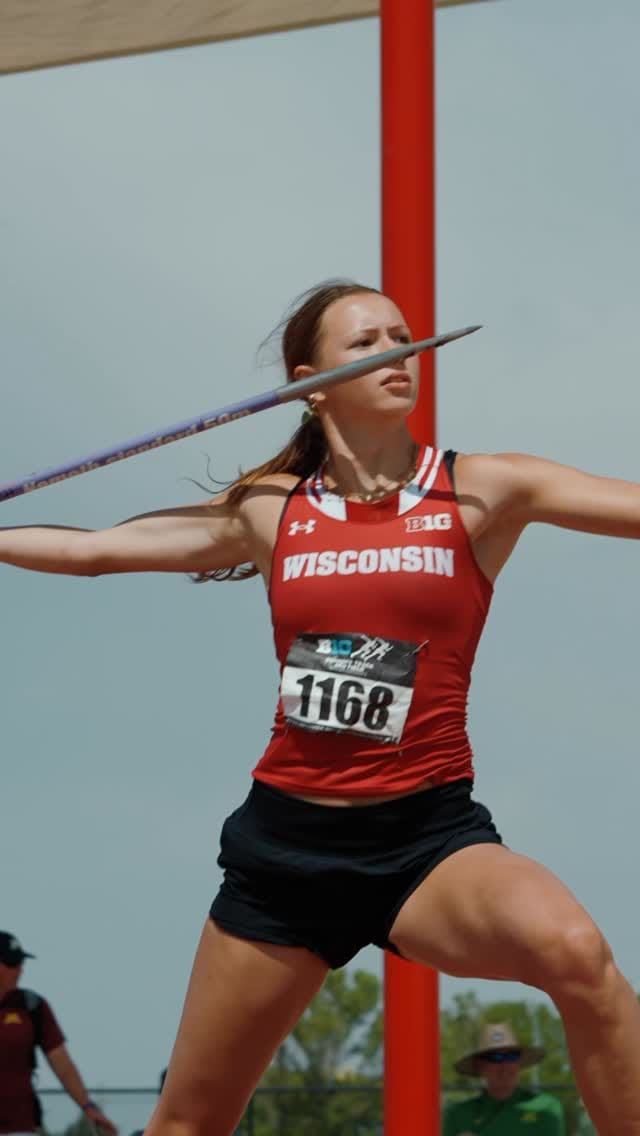 Post 6 by Wisconsin Badgers on Instagram (video)