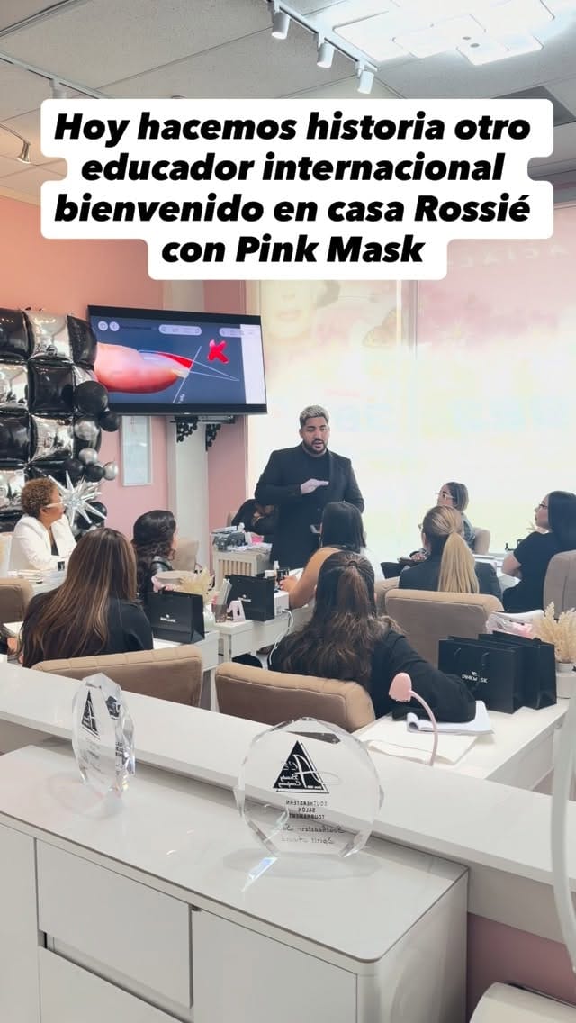 Post 4 by ROSSIÉ NAIL TECH SCHOOL on Instagram (video)