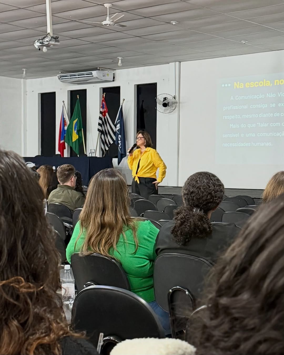 Post 6 by Faculdade de Americana on Instagram (carousel)