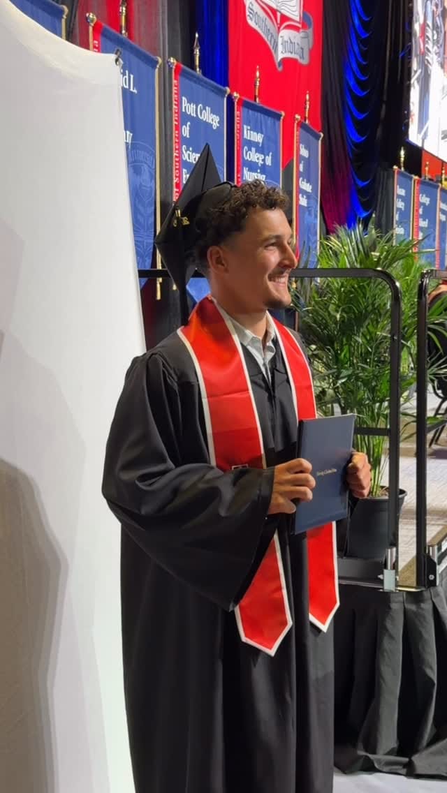 Post 4 by University of Southern Indiana on Instagram (video)