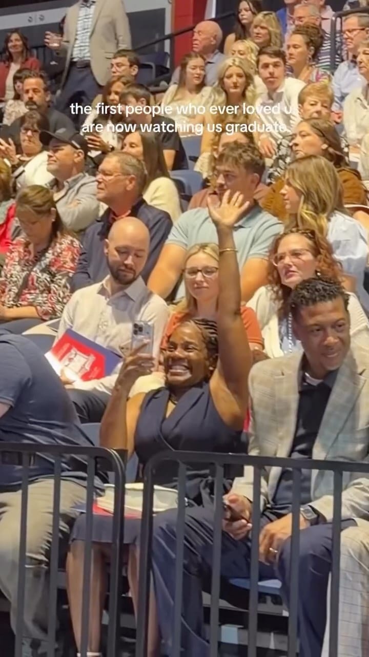 Post 5 by University of Southern Indiana on Instagram (video)