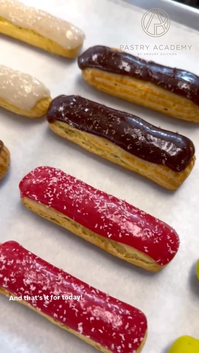 Post 3 by Pastry Academy on Instagram (video)