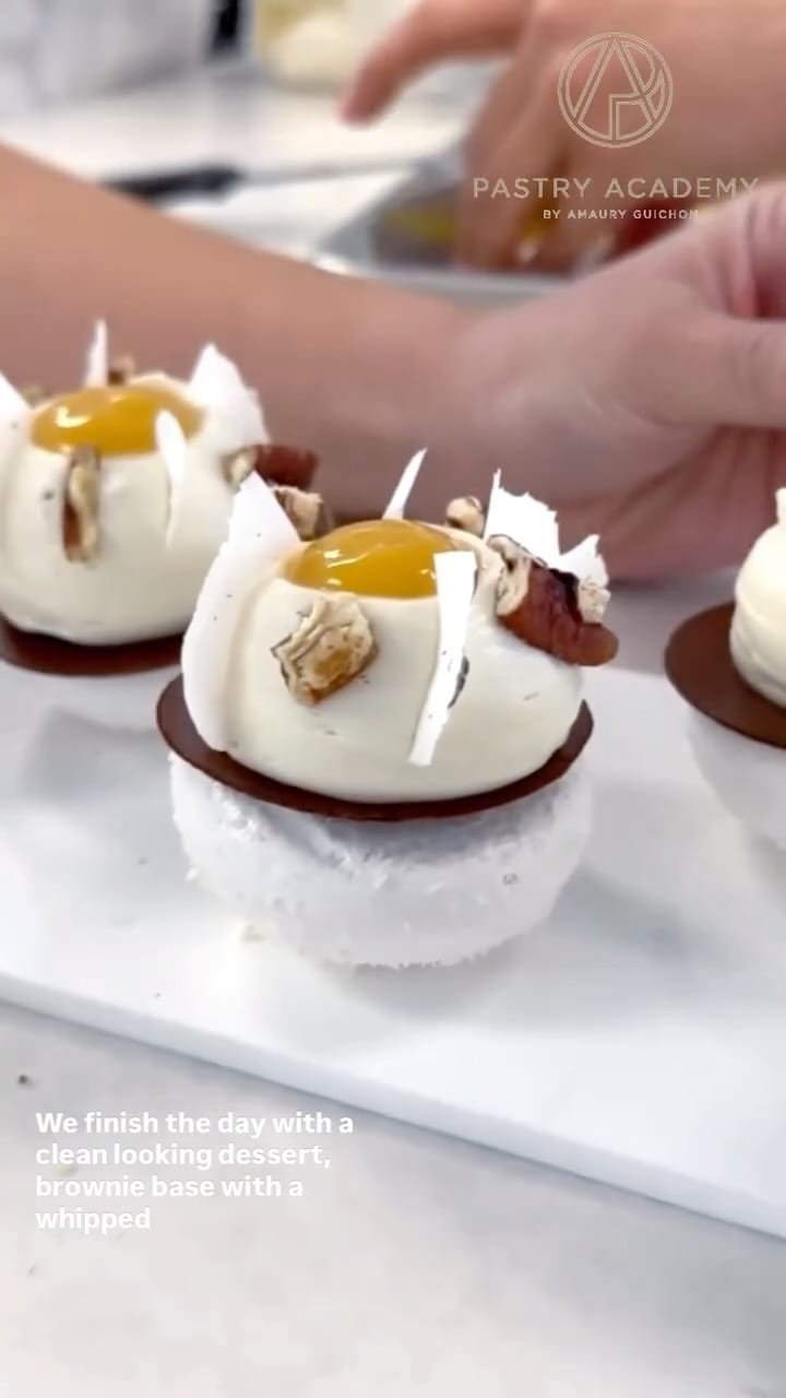 Post 6 by Pastry Academy on Instagram (video)