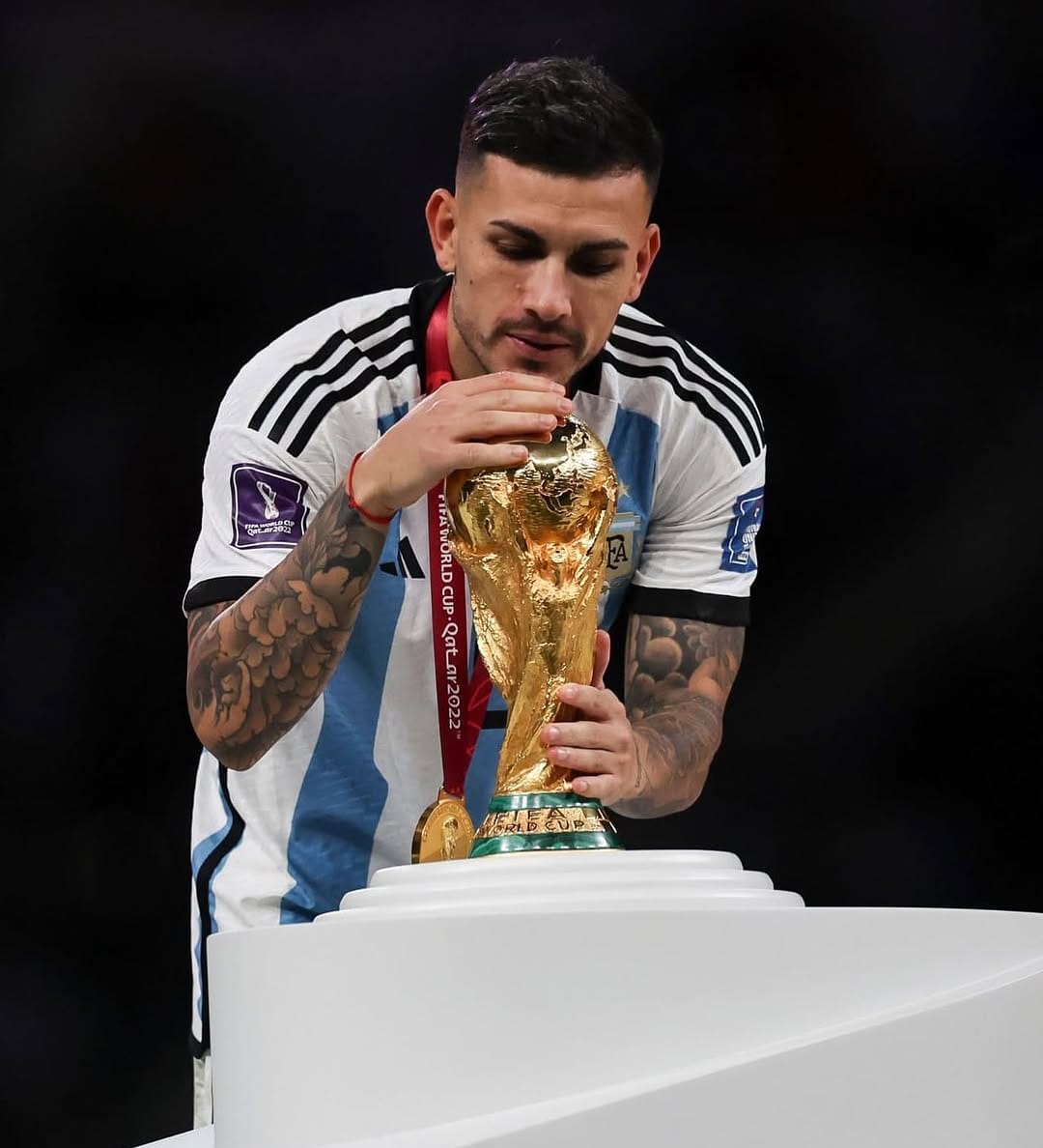 Post 10 by Leandro Paredes on Instagram (image)
