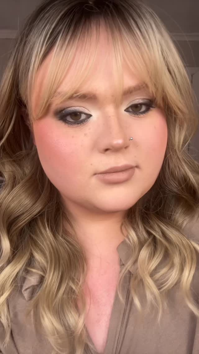 Post 10 by Glaminatrix Cosmetics on Instagram (video)