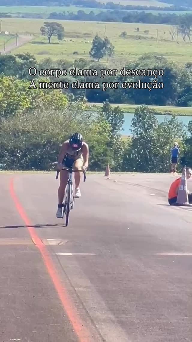 Post 7 by Victoria Marchesini | Atleta de Triathlon on Instagram (video)
