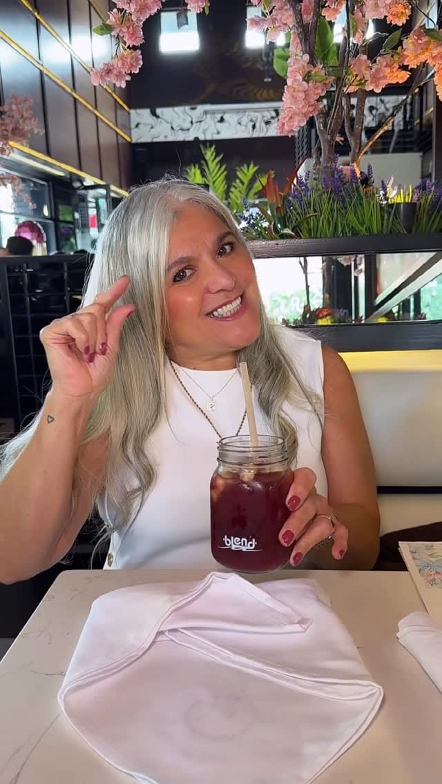 Post 7 by Vicky Lauren on Instagram (video)