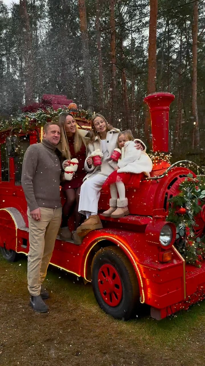 Post 8 by Kamil Glik on Instagram (video)