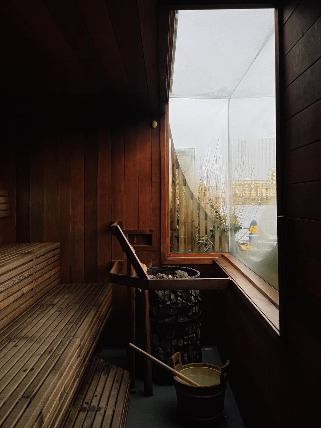 Post 10 by Gabrielle Assaf on Instagram (carousel)