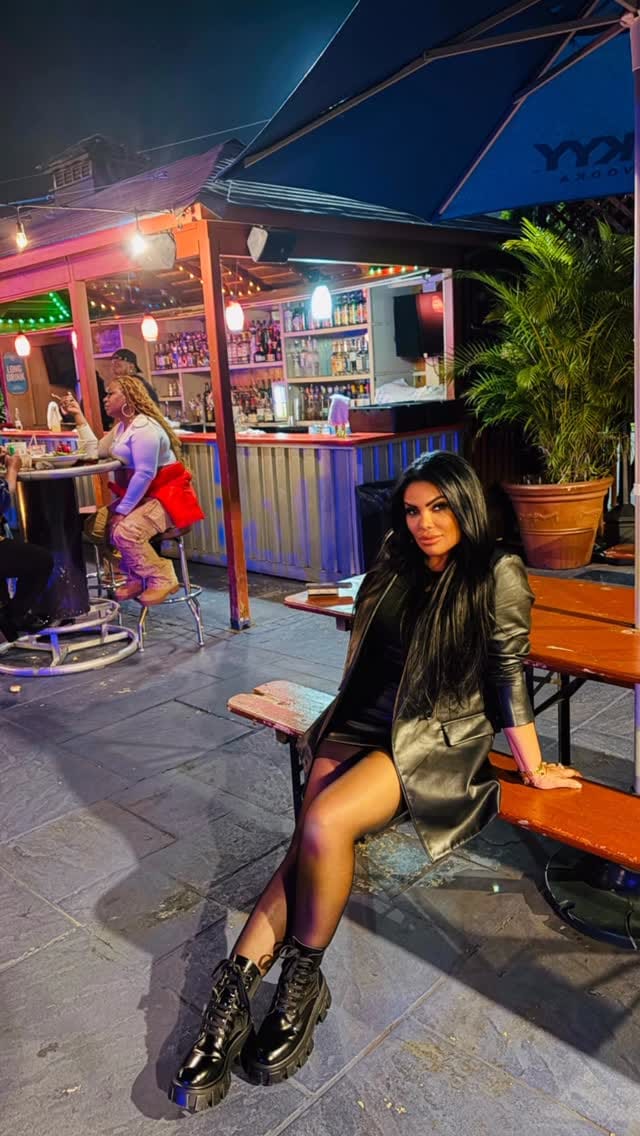 Post 4 by Sheyla Hershey on Instagram (video)