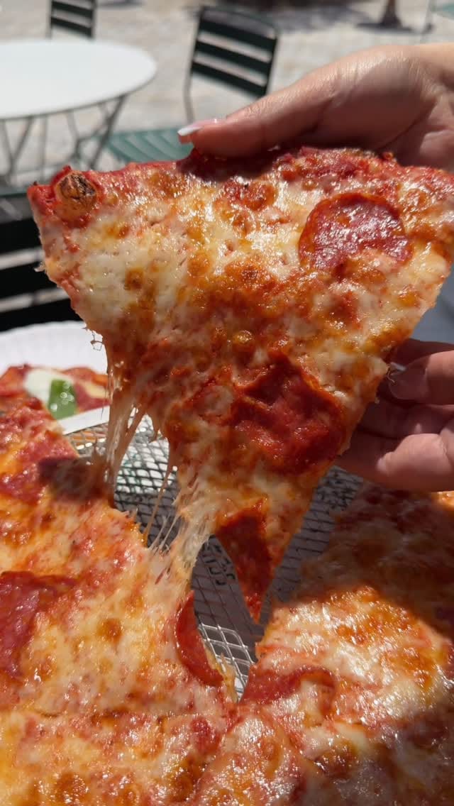 Post 1 by Philadelphia Foodie Couple on Instagram (video)