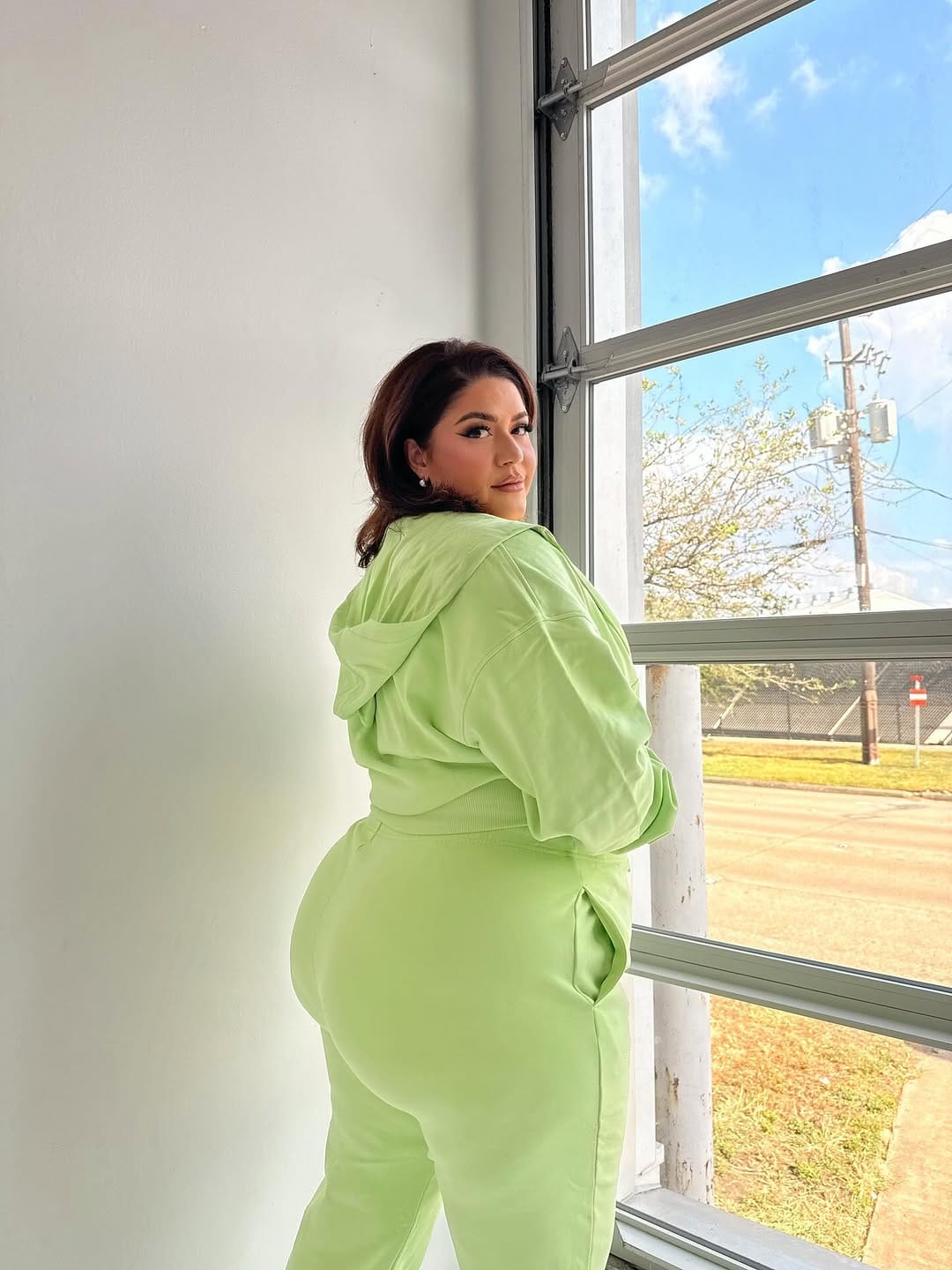 Post 9 by Victoria Villa MUA on Instagram (carousel)
