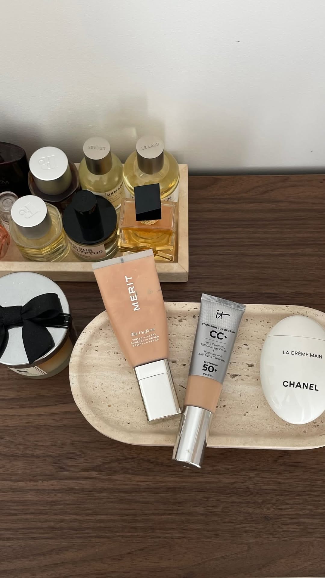 Post 8 by Isabella Wears on Instagram (video)