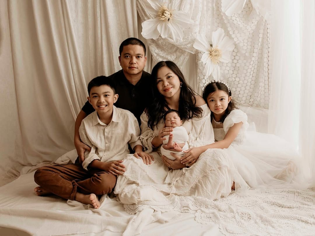 Post 5 by Maternity and Newborn Photographer Brisbane on Instagram (image)
