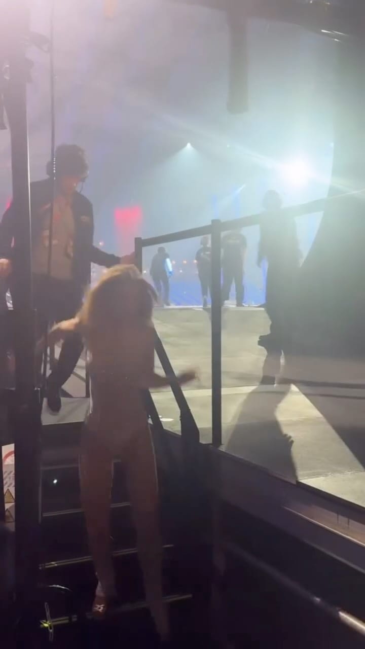 Post 1 by Victoria Swarovski💎 on Instagram (video)