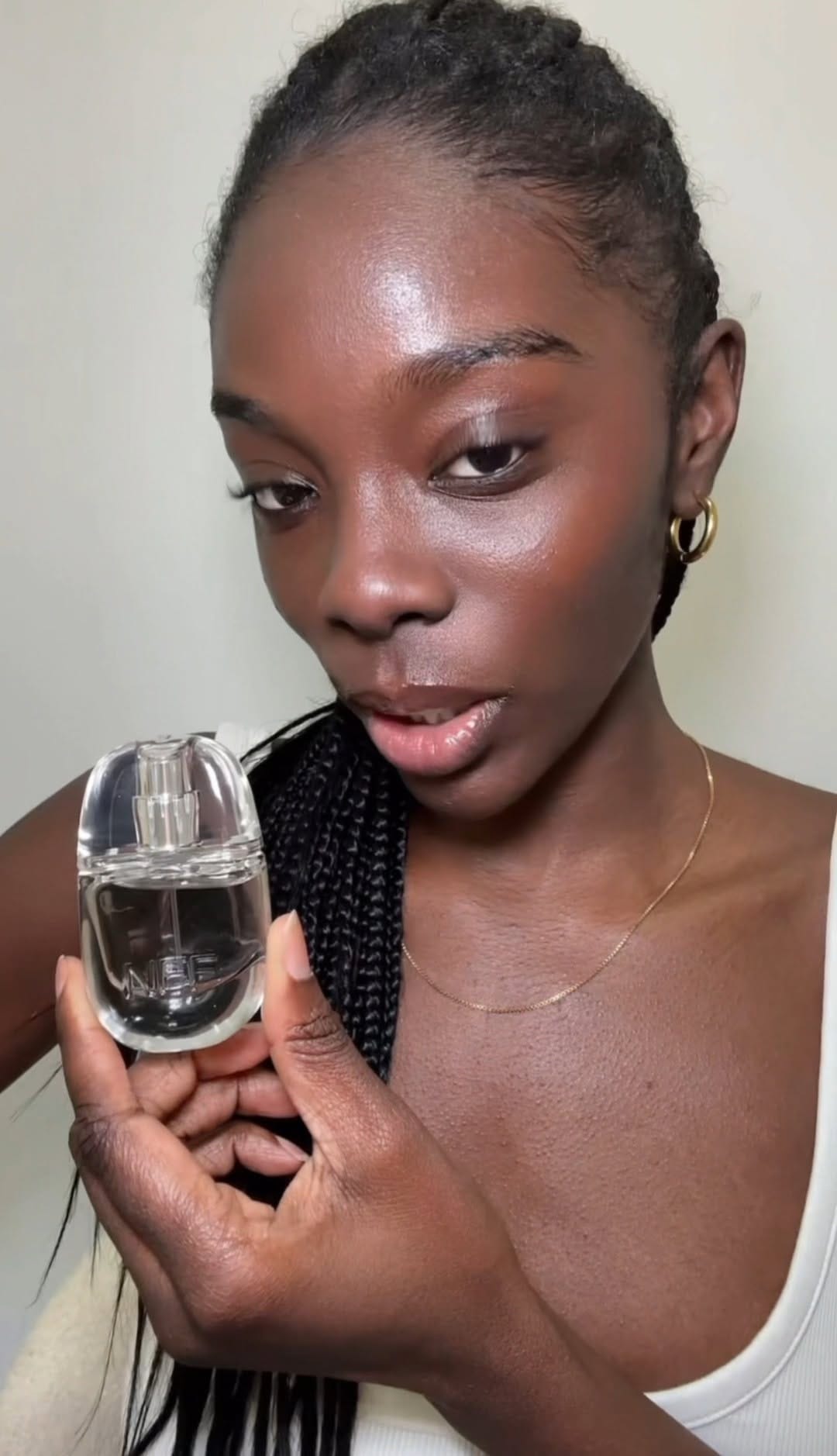 Post 7 by No Makeup Makeup on Instagram (video)