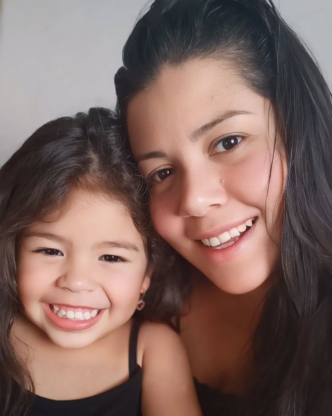 Post 10 by 🇧🇷🇻🇪 Raquel mamãe da Vivi | Lifestyle | Influencer | UGC creator on Instagram (carousel)