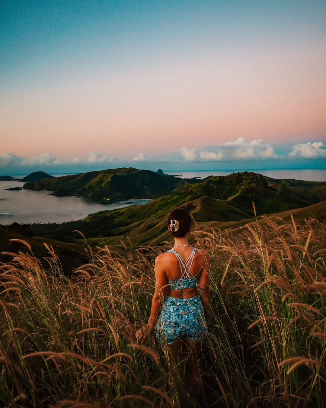 Post 1 by Rachel Holliday 🦋 Solo travel & outdoor adventure on Instagram (carousel)