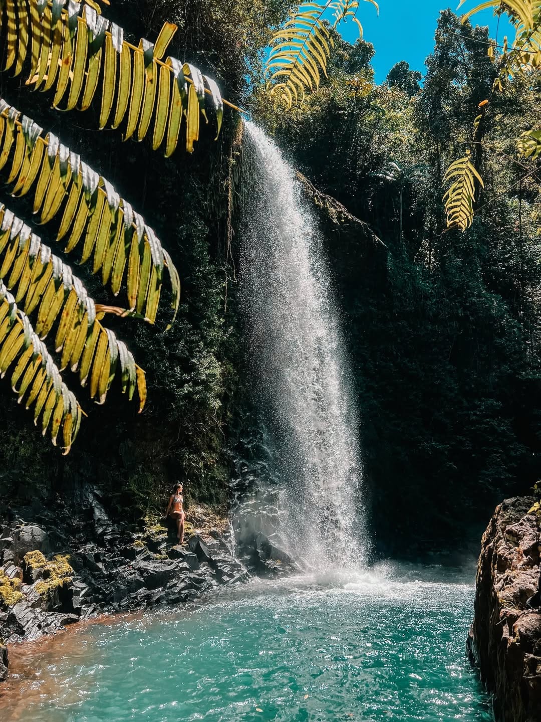 Post 6 by Rachel Holliday 🦋 Solo travel & outdoor adventure on Instagram (carousel)